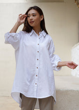 Load image into Gallery viewer, Kerry Linen Blouse White Willo Pants Mocca
