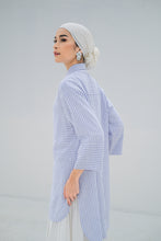 Load image into Gallery viewer, Giany Blouse Blue
