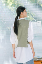 Load image into Gallery viewer, Lavie Knitted Sleeveless Blouse
