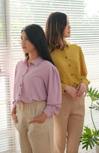 Load image into Gallery viewer, Livy Crinkle Blouse Lilac
