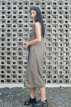 Load image into Gallery viewer, Shirley Pure Linen Blazer Olive Green
