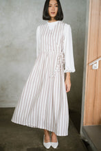 Load image into Gallery viewer, Zamora Linen Dress
