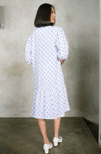 Load image into Gallery viewer, Raisa Linen Dress
