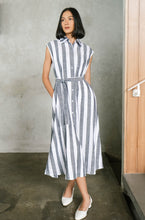 Load image into Gallery viewer, Syifa Linen Dress
