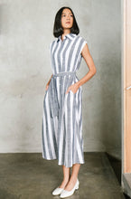 Load image into Gallery viewer, Syifa Linen Dress
