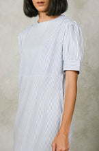 Load image into Gallery viewer, Ilma Linen Dress
