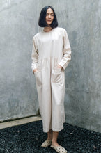 Load image into Gallery viewer, Prissa Linen Dress
