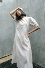 Load image into Gallery viewer, Ilma Linen Dress

