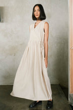 Load image into Gallery viewer, Zamora Linen Dress
