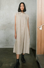 Load image into Gallery viewer, Syifa Linen Dress
