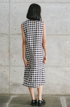 Load image into Gallery viewer, Ryva Linen Dress Black
