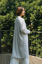 Load image into Gallery viewer, Genevi Linen Dress
