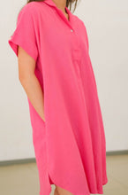 Load image into Gallery viewer, Rula Linen Blouse Fuchsia
