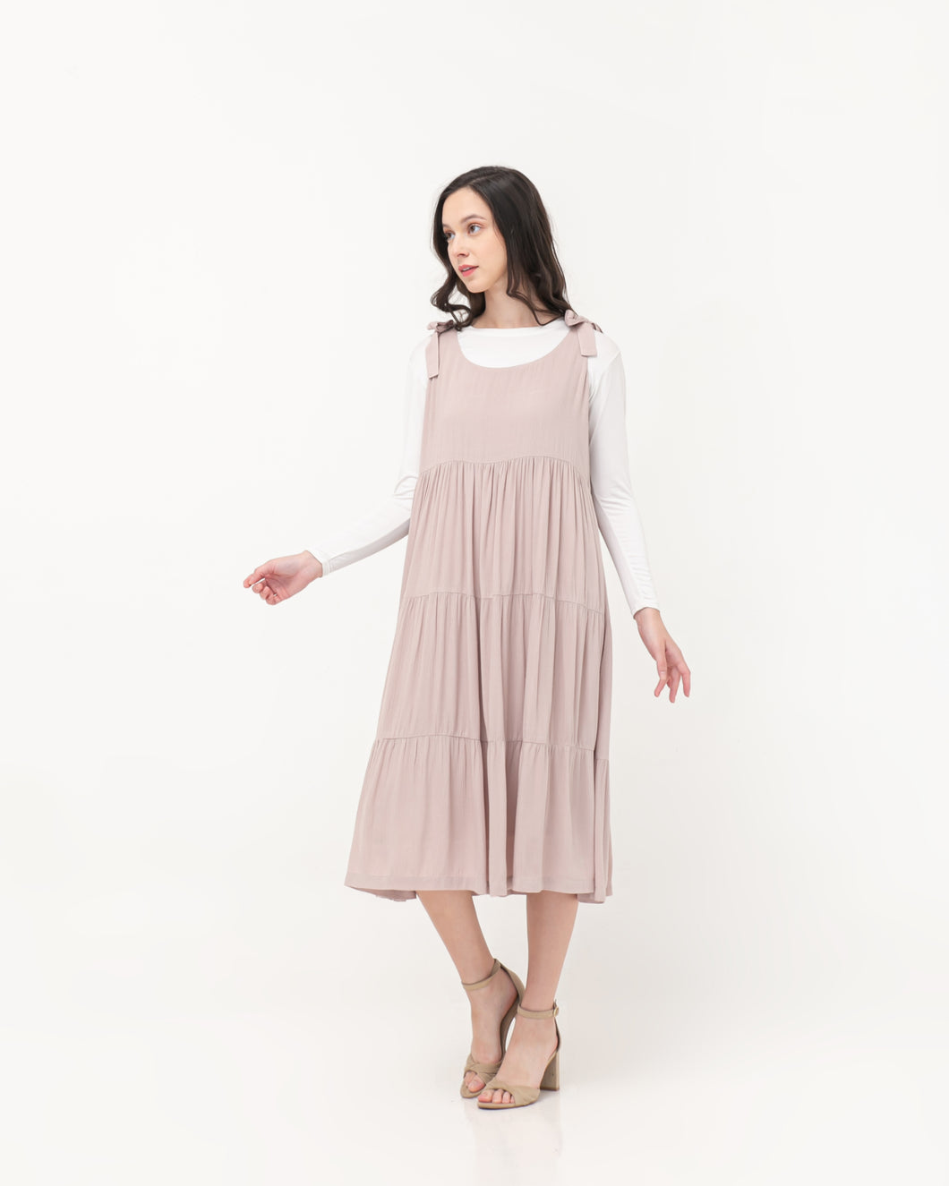 Quinly Crinkle Dress Sand