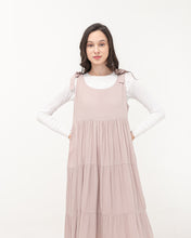 Load image into Gallery viewer, Quinly Crinkle Dress Sand
