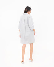 Load image into Gallery viewer, Runa Linen Dress Stripes
