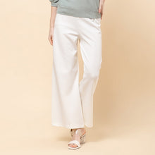 Load image into Gallery viewer, GARVIE WHITE
