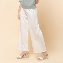 Load image into Gallery viewer, GARVIE WHITE
