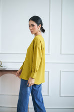 Load image into Gallery viewer, Merta Flowy Blouse
