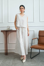 Load image into Gallery viewer, Yuri Linen Set
