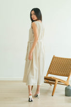 Load image into Gallery viewer, Akemi Linen Jumpsuit
