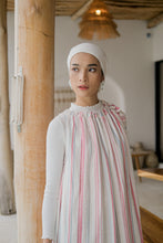 Load image into Gallery viewer, Emira Dress Pink
